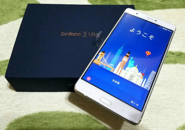 6.8インチ大画面のインパクトは圧巻ASUS ZenFone3 Ultra (ZU680KL